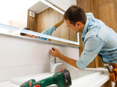 Як встановити дзеркало з LED-підсвічуванням своїми руками: покрокова інструкція